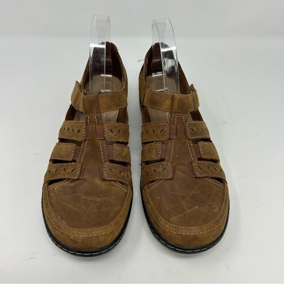 Clarks Brown Tan Perforated Leather Comfort Breathable Loafers Size 10 - Picture 4 of 12